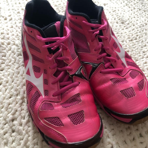 Mizuno wave lightning RX2 court shoes - Picture 5 of 8